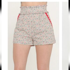 NWT ENGLISH FACTORY Floral High-Waisted Shorts with Red Accents